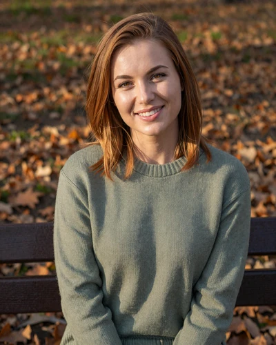 Tatsiana, 31, verified profile from Minsk - friendly Belarusian woman with auburn hair in an autumn park